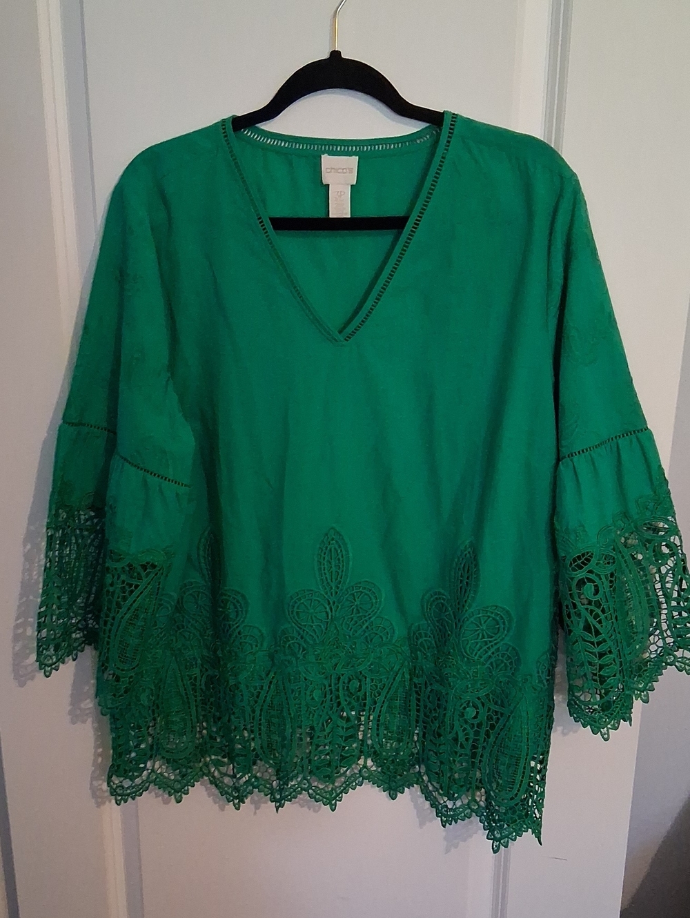 Chico's Green V-Neck Tunic with Crochet Lace Trim